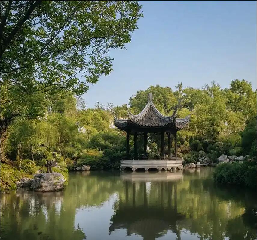 广西狼狈餐饮有限公司