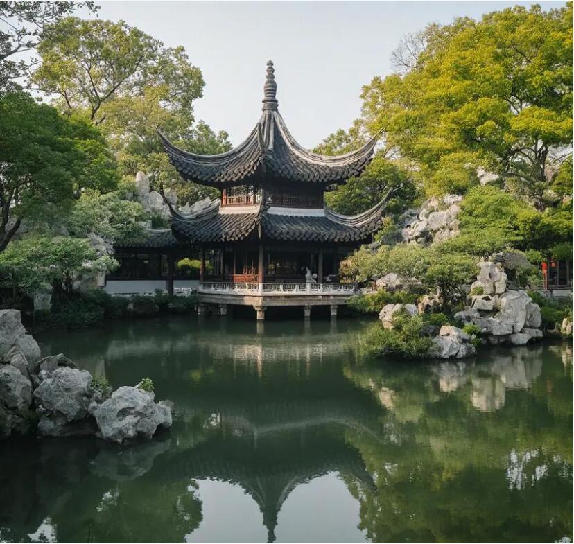 广西狼狈餐饮有限公司